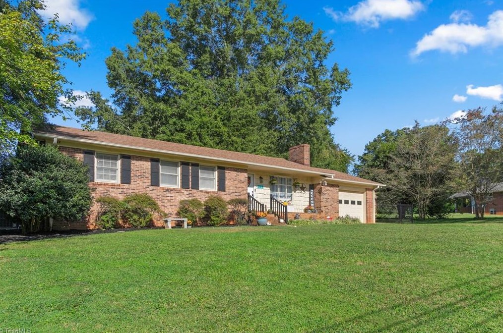 608 Spring St, Footsville, NC 27055
