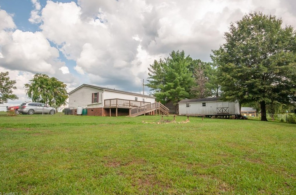 154 Turkey Foot Rd, Countyline, NC 28634