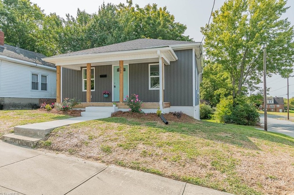 365 Hay St, Mount Airy, NC 27030
