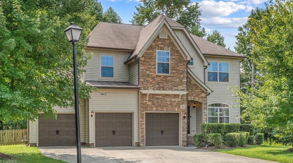 2701 Edenridge Dr, High Point, NC 27265