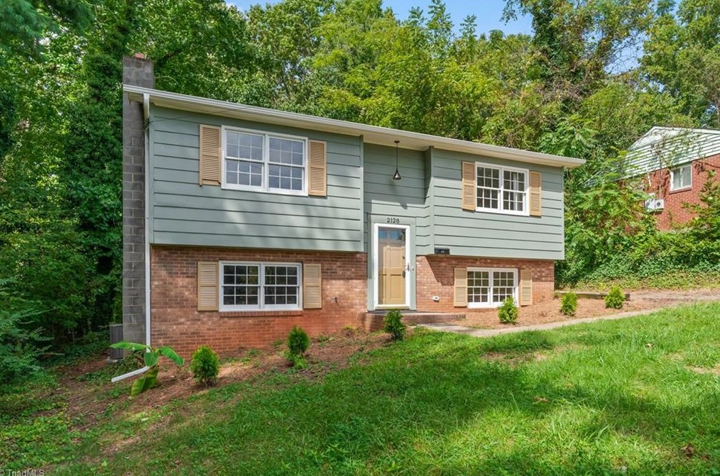 2128 Machine St, Winston Salem, NC 27105