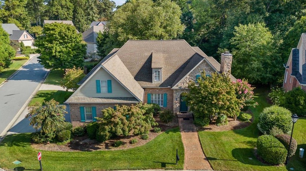 225 Coventry Park Ln, Winston Salem, NC 27104