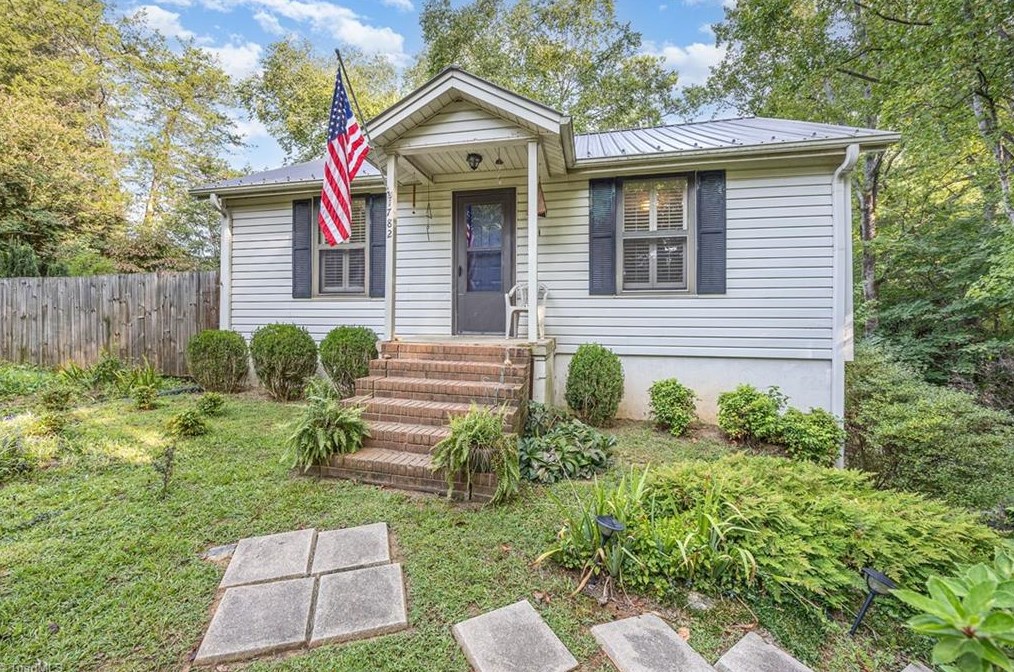 1782 Center Church Rd, Lexington, NC 27295