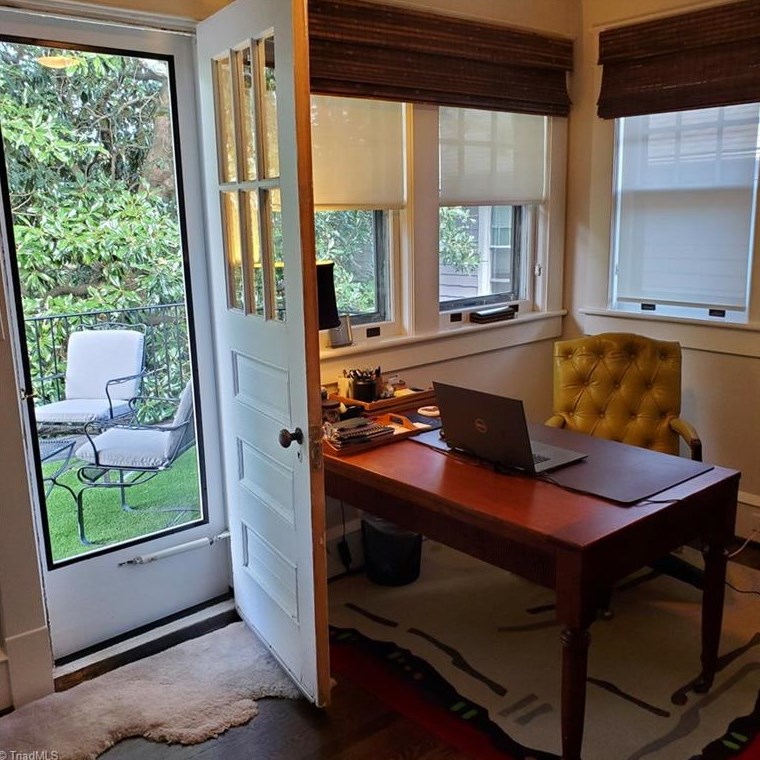 805 Magnolia St, Greensboro NC 27401-1529 exterior