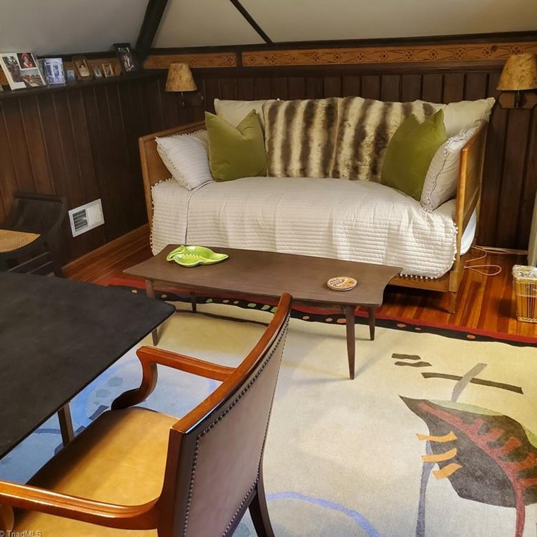 805 Magnolia St, Greensboro NC 27401-1529 exterior