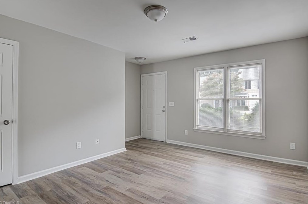 1445 Bailey Cir, High Point NC  27262-3563 exterior