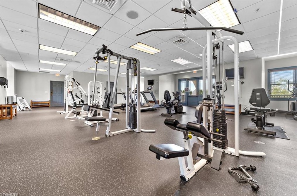 1064 Falkirk Dr, Burlington NC 27215 exterior