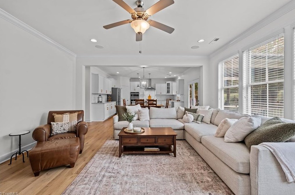 1064 Falkirk Dr, Burlington NC 27215 exterior