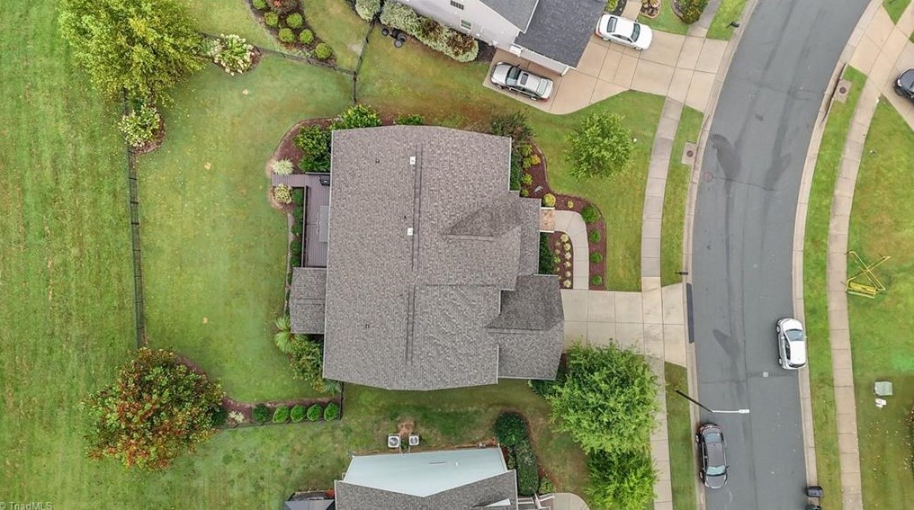 1064 Falkirk Dr, Burlington NC 27215 exterior