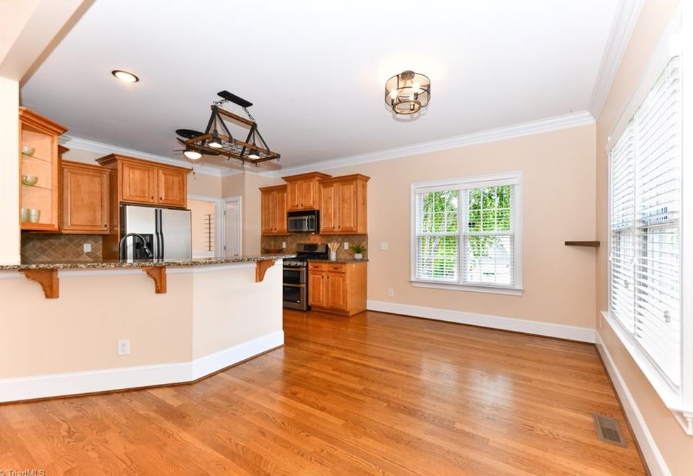 3301 Wynnfield Dr, High Point NC 27265-9587 exterior