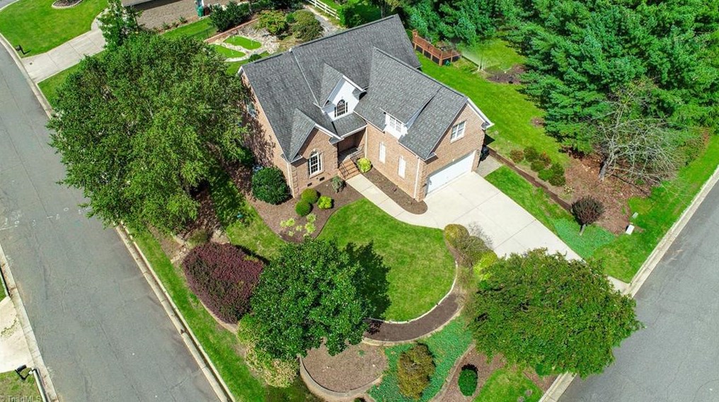 3301 Wynnfield Dr, High Point, NC 27265-8221