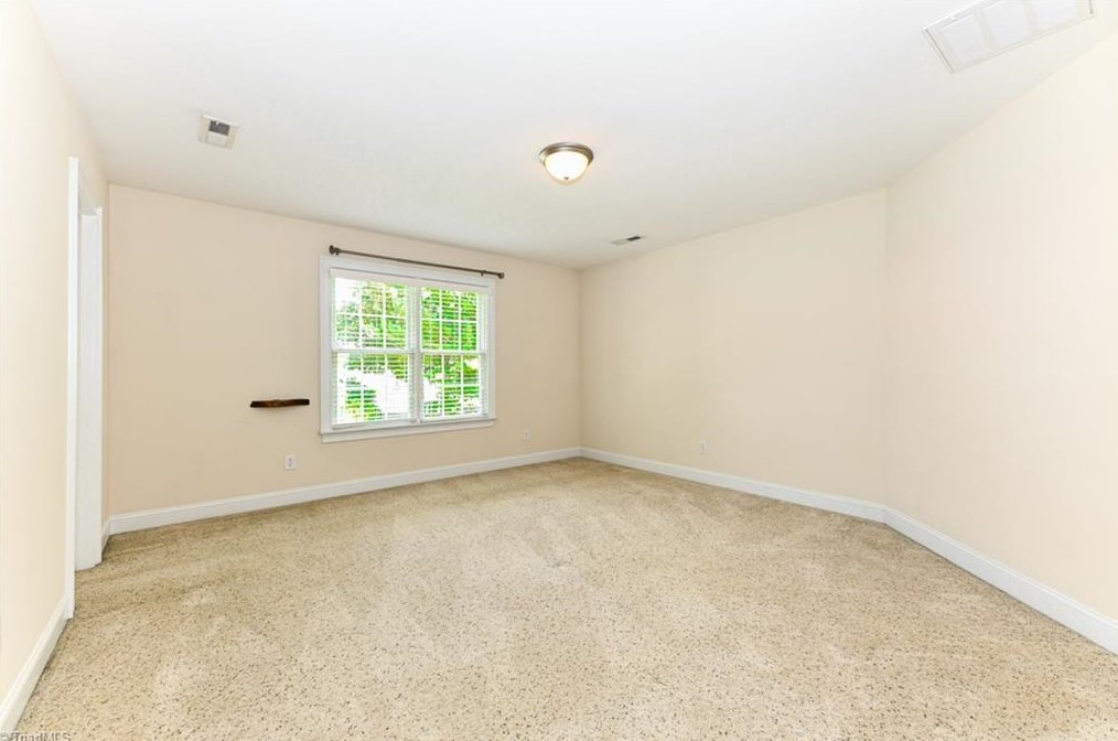 3301 Wynnfield Dr, High Point NC 27265-9587 exterior