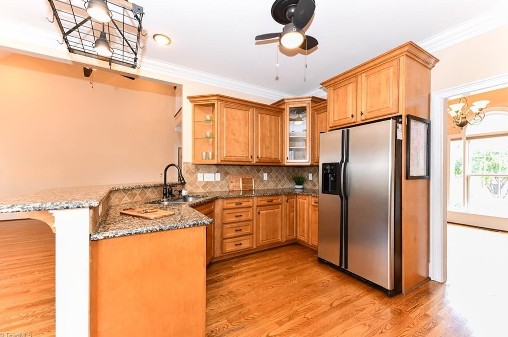 3301 Wynnfield Dr, High Point NC 27265-9587 exterior