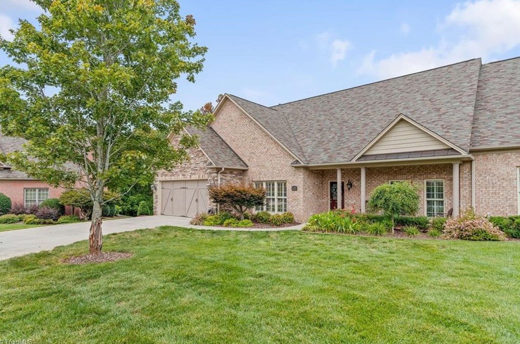 4135 Coachmans Ct, High Point, NC 27262