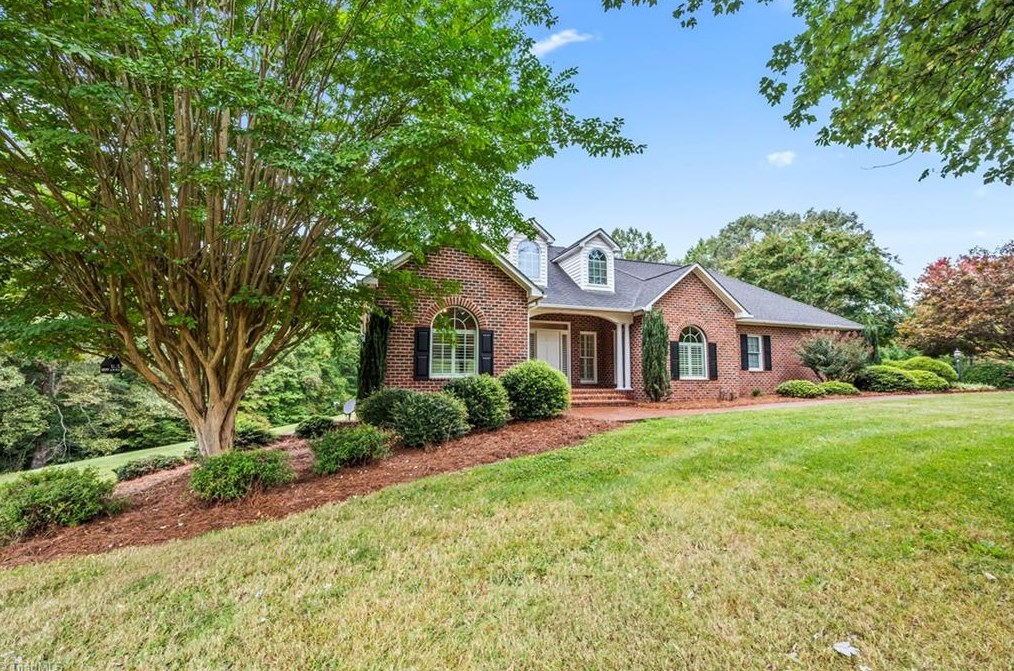 2608 Bethel Church Rd, Footsville, NC 27055