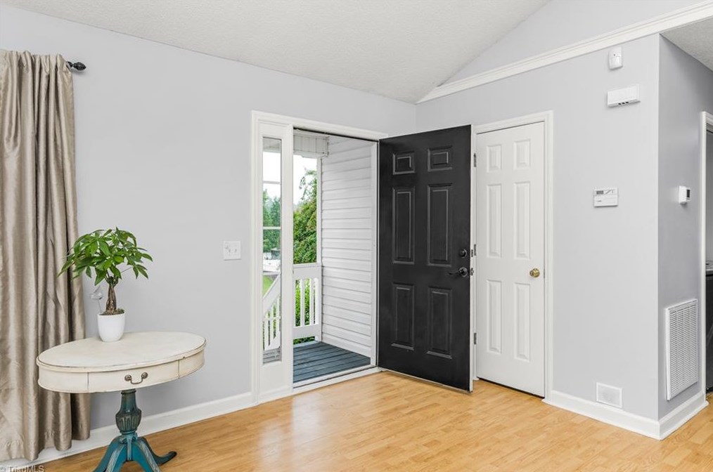 5165 Springhouse Farm Rd, Winston Salem, NC 27107