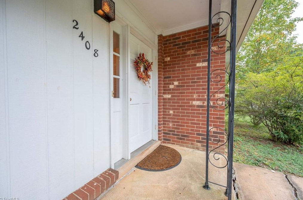 2408 Wickham Rd, Kernersville, NC 27284
