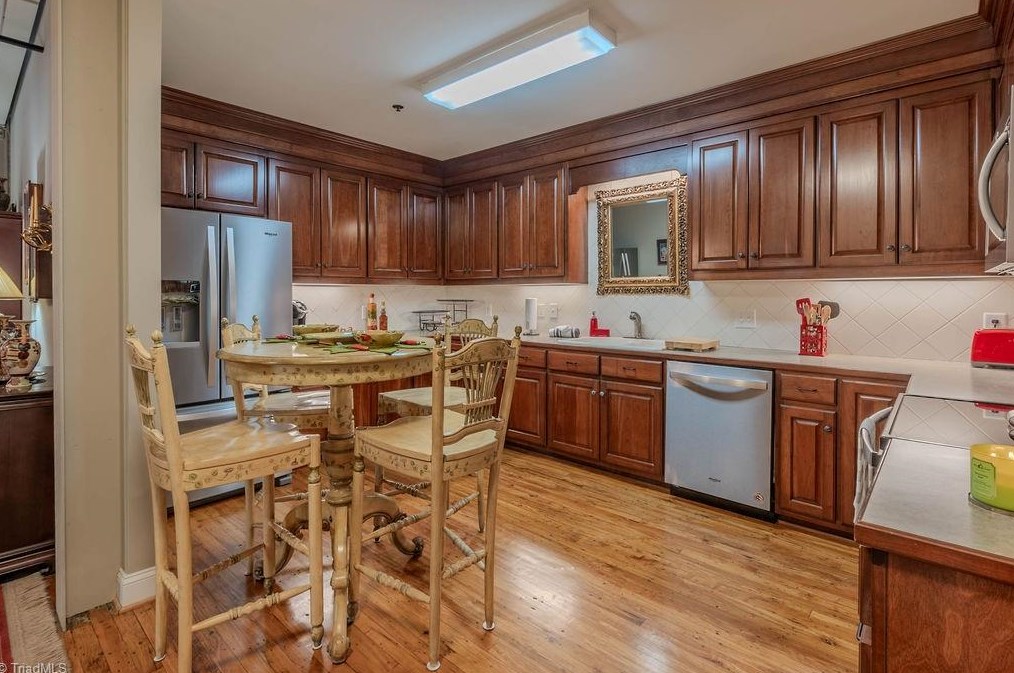 165 Virginia St #405, Mount Airy, NC 27030