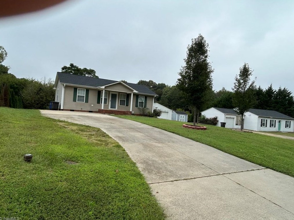 1315 Brewer Rd, Winston Salem, NC 27127