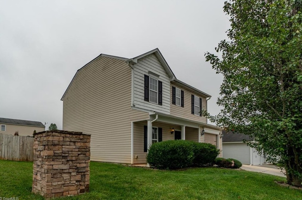 3107 Bushfield Dr, Winston Salem, NC 27127