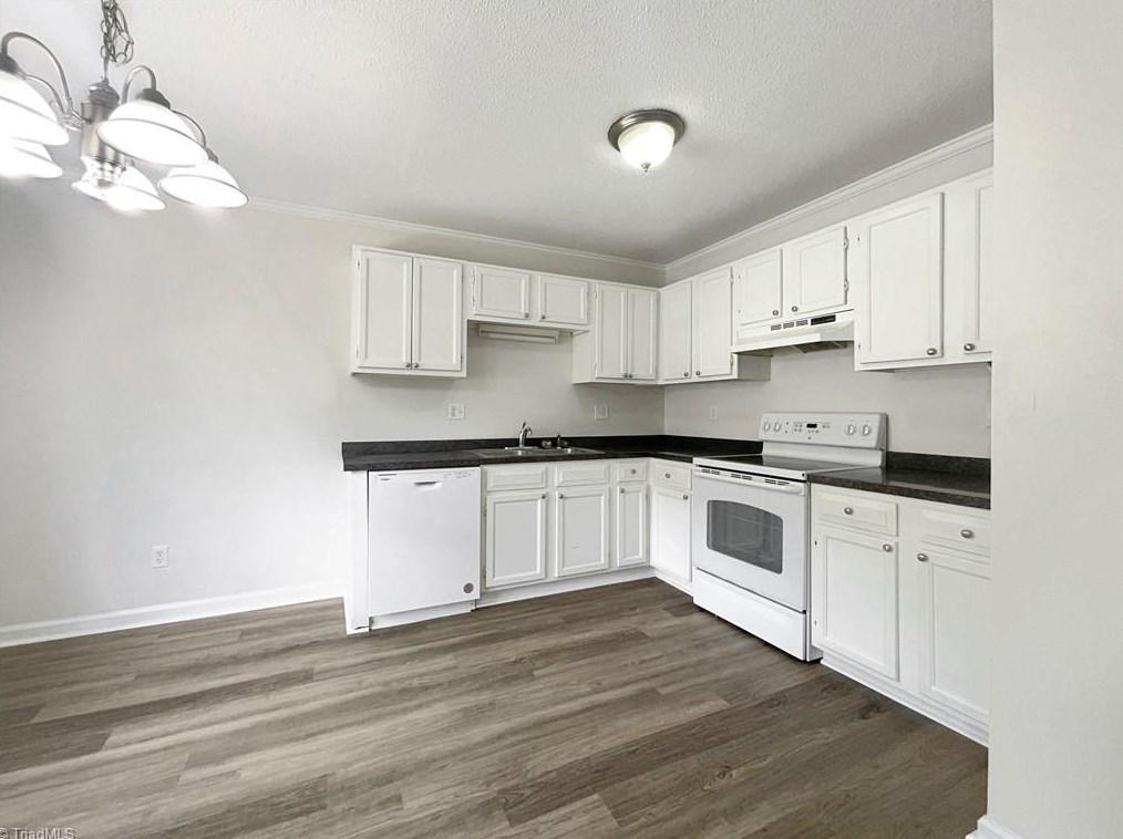 477 James Ct, High Point, NC 27265