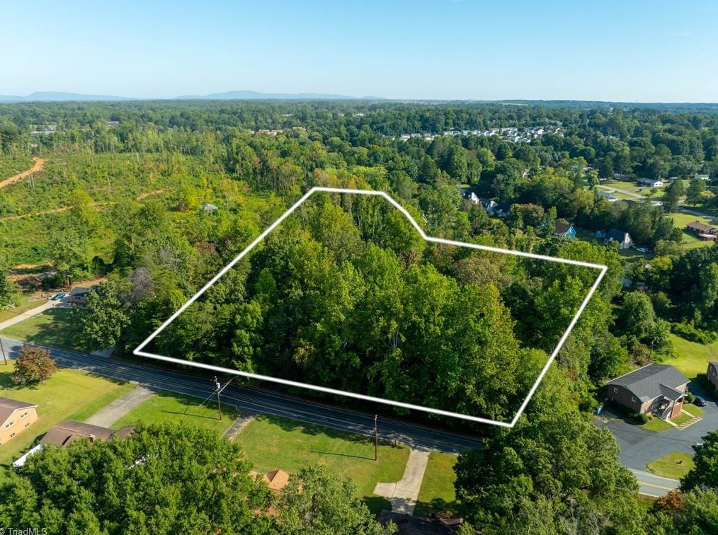 2381 Bethabara Rd, Winston Salem, NC 27106