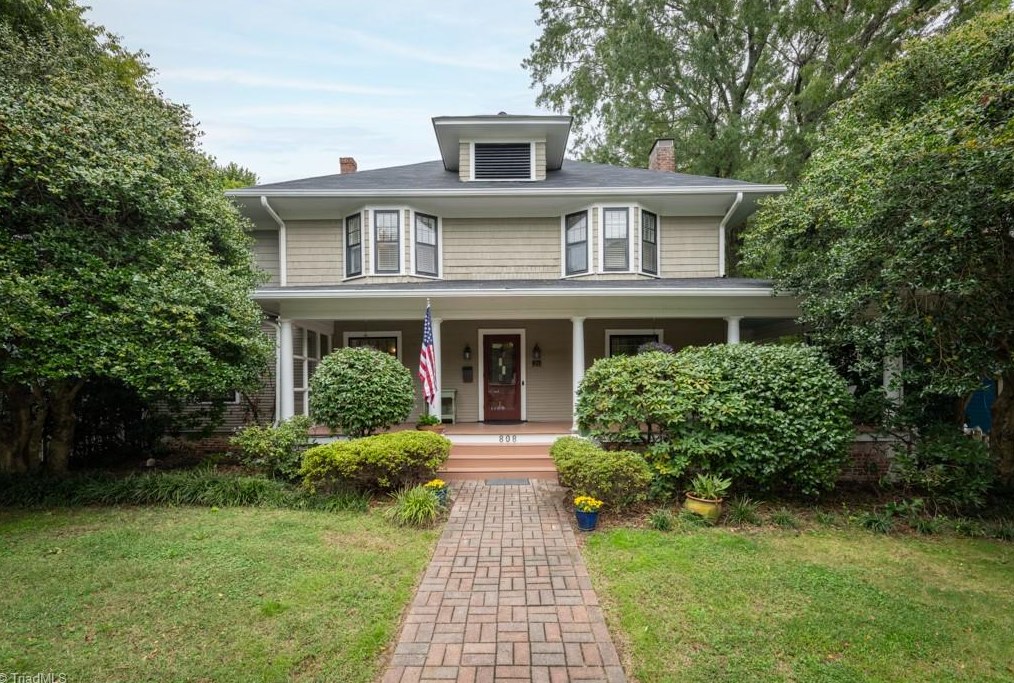 808 Cypress St, Greensboro, NC 27405-6919