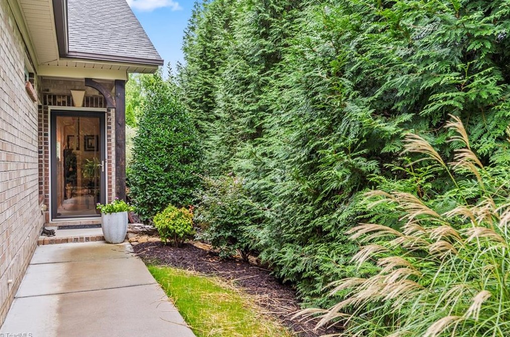 1176 Heritage Path Ln, Winston Salem, NC 27103