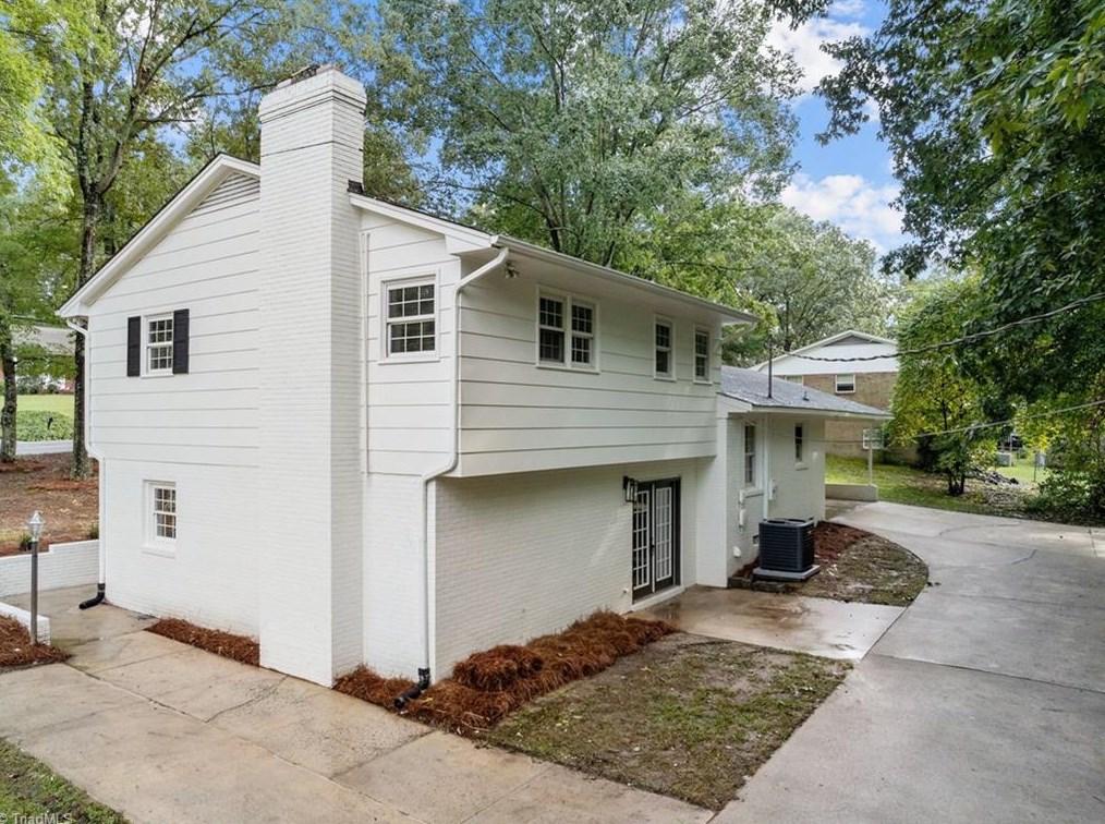 519 Shadybrook Rd, High Point NC 27265-1966 exterior