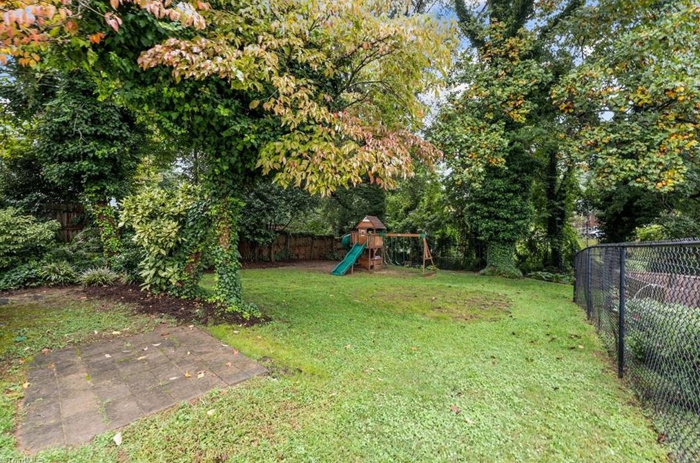 230 Rolling Rd, Burlington NC 27217-2504 exterior