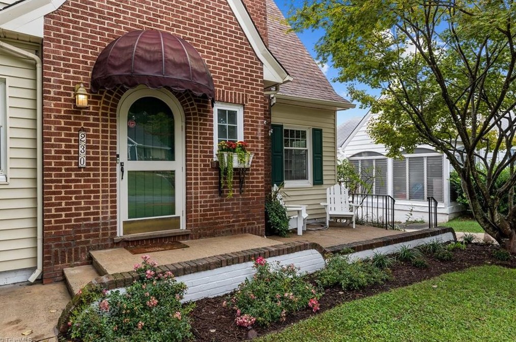 230 Rolling Rd, Burlington NC 27217-2504 exterior