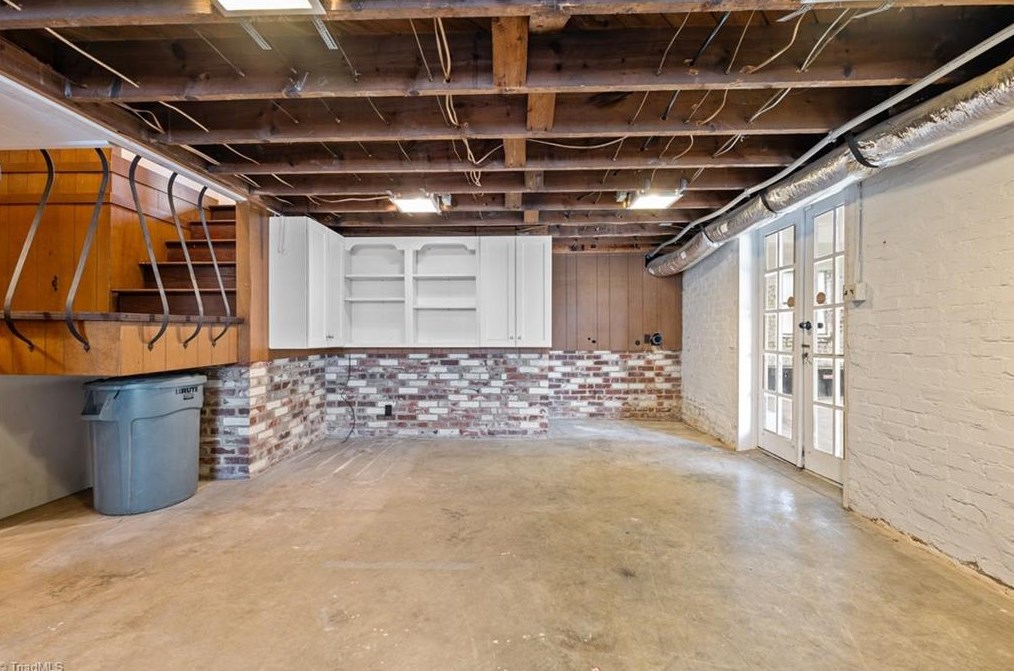 230 Rolling Rd, Burlington NC 27217-2504 exterior