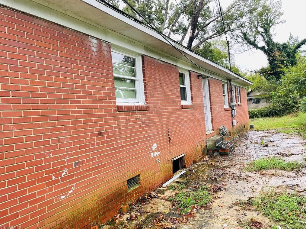 1028 Grace St, High Point, NC 27260