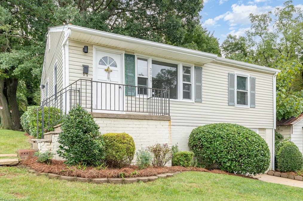 2019 Althea St, Winston Salem, NC 27107