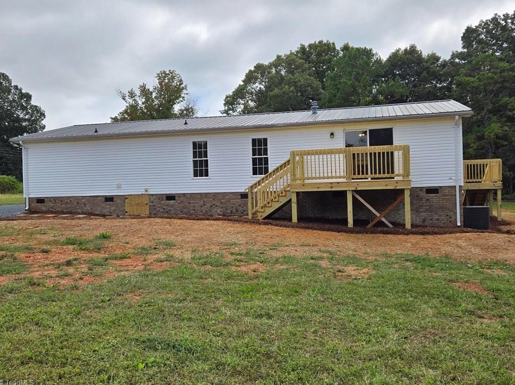 300 Robbins Ln, Lexington, NC 27292