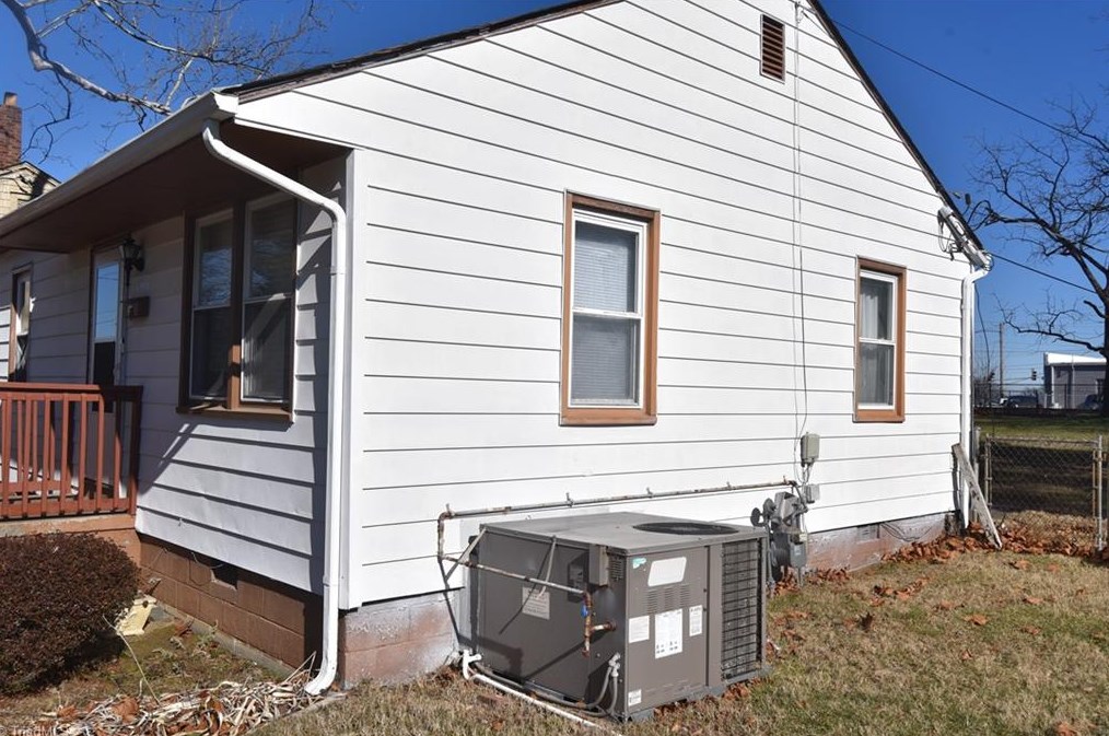 3031 Bon Air Ave, Winston Salem, NC 27105