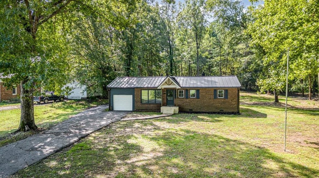 1284 River Rd, Matrimony, NC 27048
