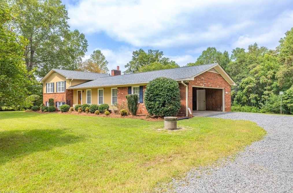 1431 River Rd, Matrimony, NC 27048