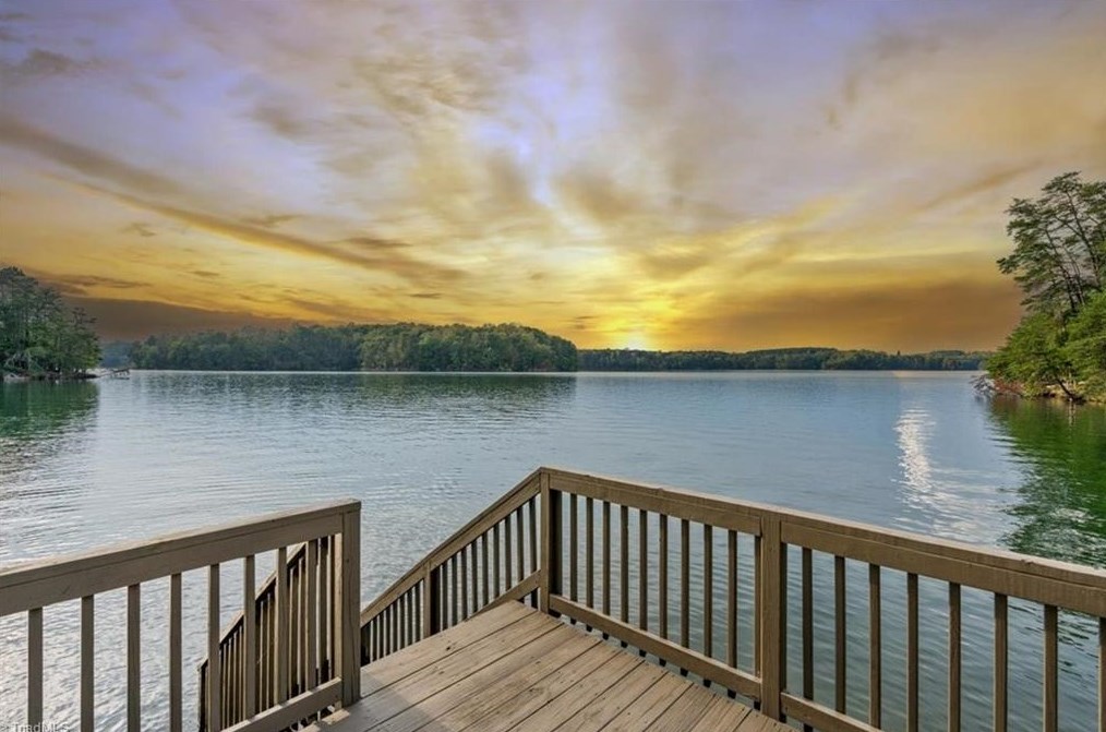 1006 Eastshore Cir, Stokesdale, NC 27357