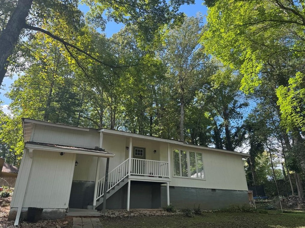 2944 Hopewood Ln, Winston Salem, NC 27103