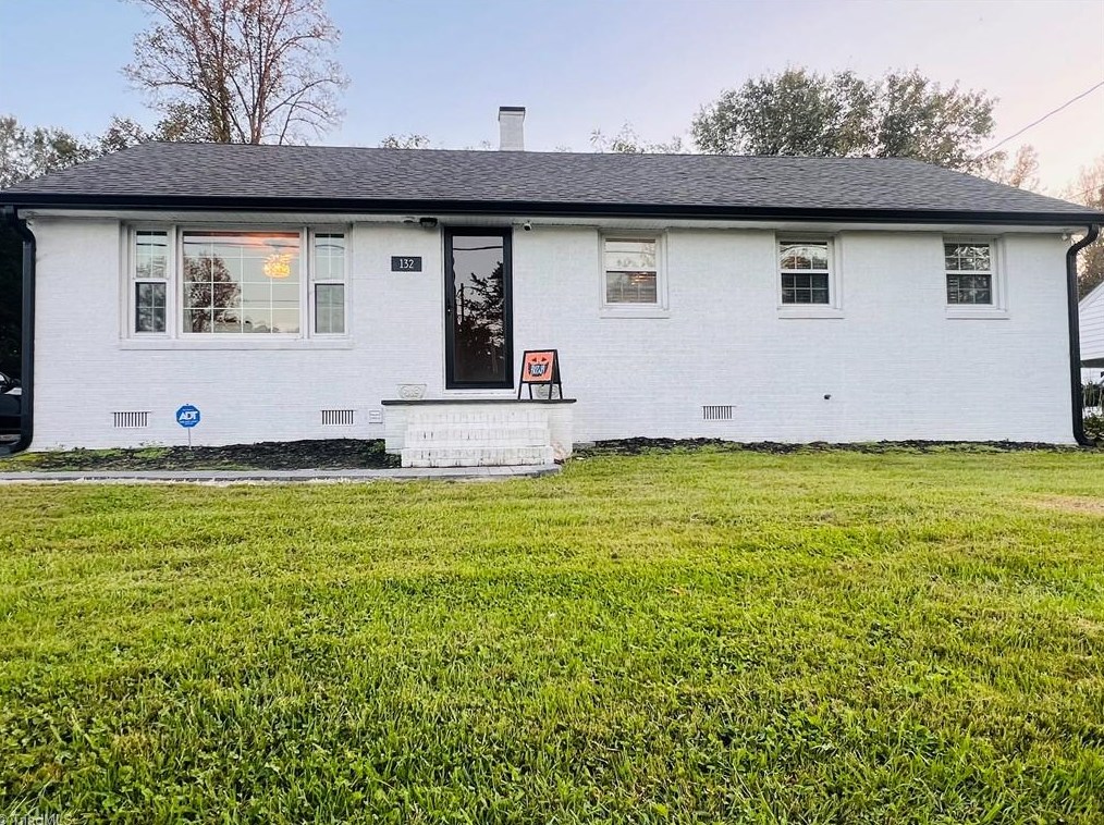 132 Hilda Dr, Mount Airy, NC 27030