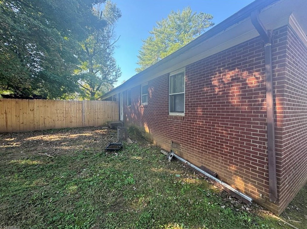 321 Spruce St #323, Lexington, NC 27292
