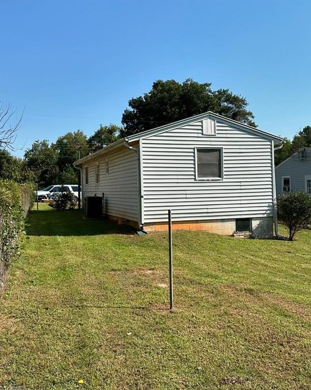 408 Jefferson St, Kernersville, NC 27284