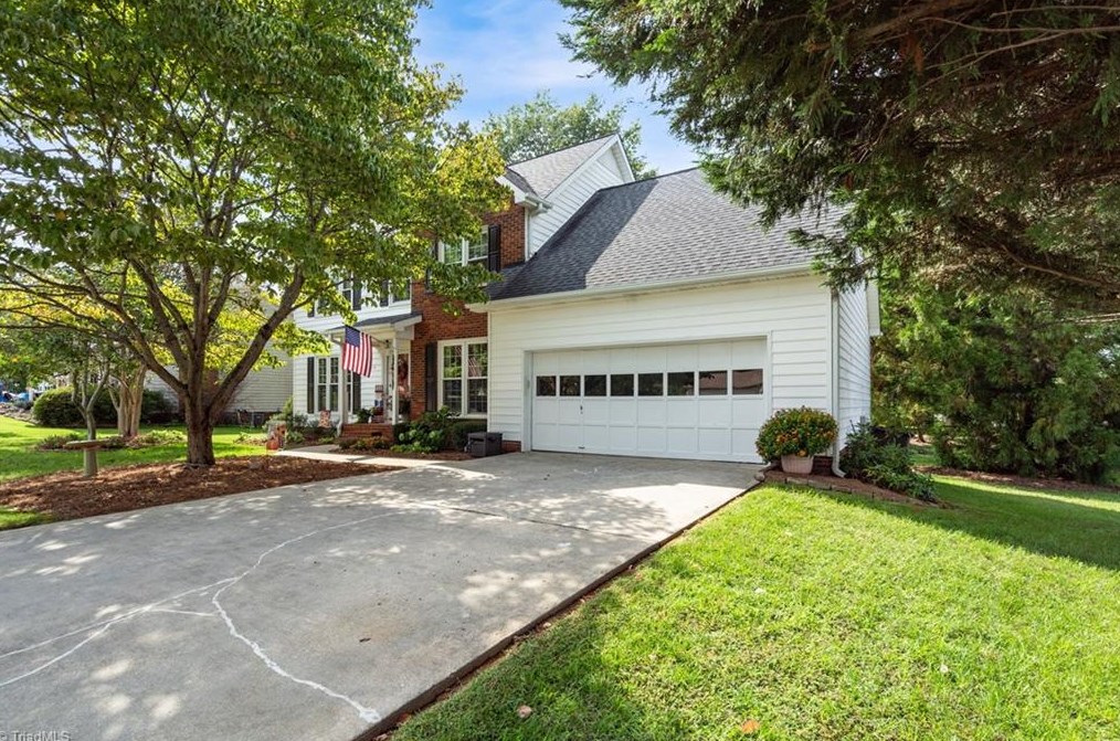 616 Nottinghill Dr, Winston Salem, NC 27107