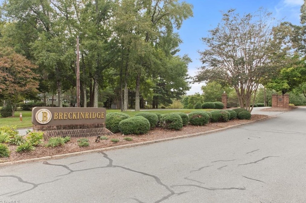 109 Breckindale Cir, Winston Salem, NC 27104