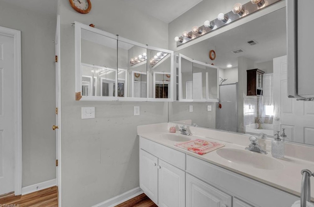 3837 Windstream Way, Jamestown NC 27282-7709 exterior