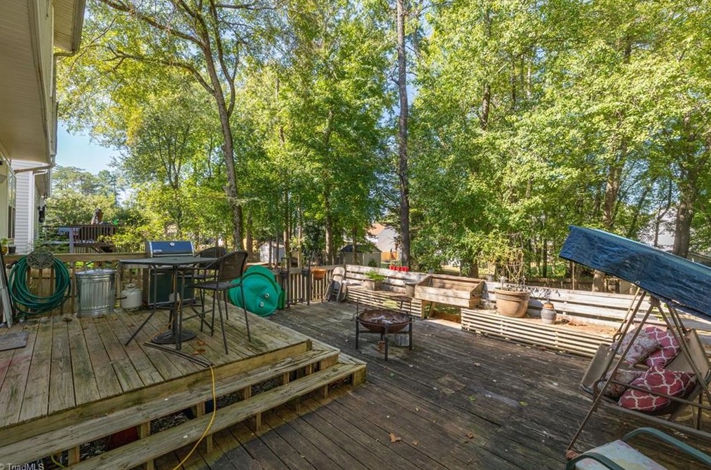 3837 Windstream Way, Jamestown NC 27282-7709 exterior