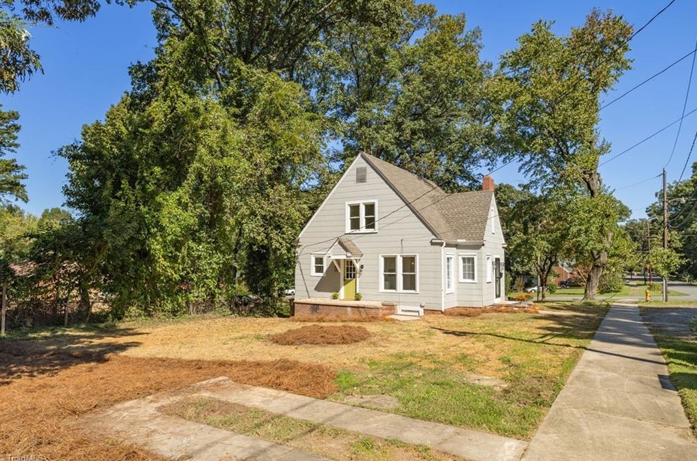 100 Parkwood Ave, Winston Salem, NC 27105
