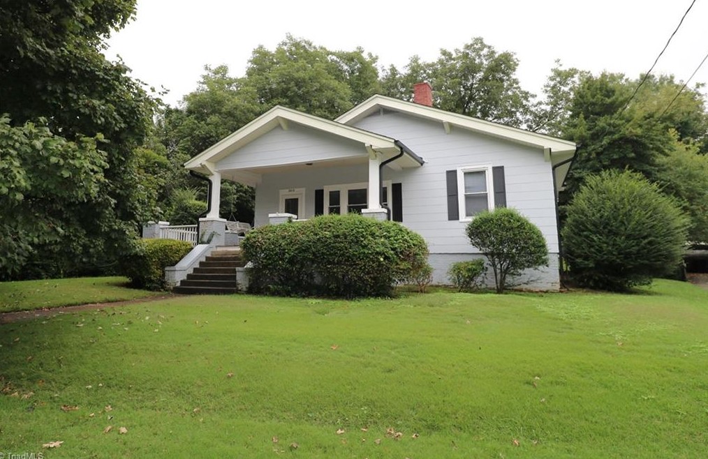 2012 Elizabeth Ave, Winston Salem, NC 27103
