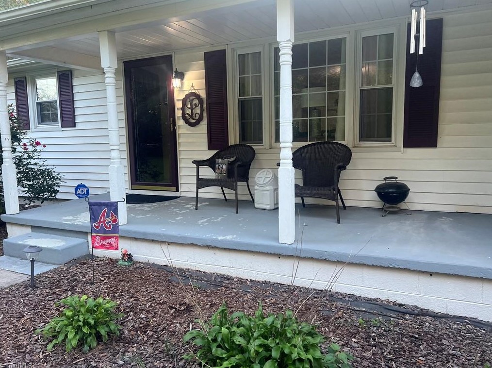 1092 Millsap Rd, Pinnacle, NC 27043